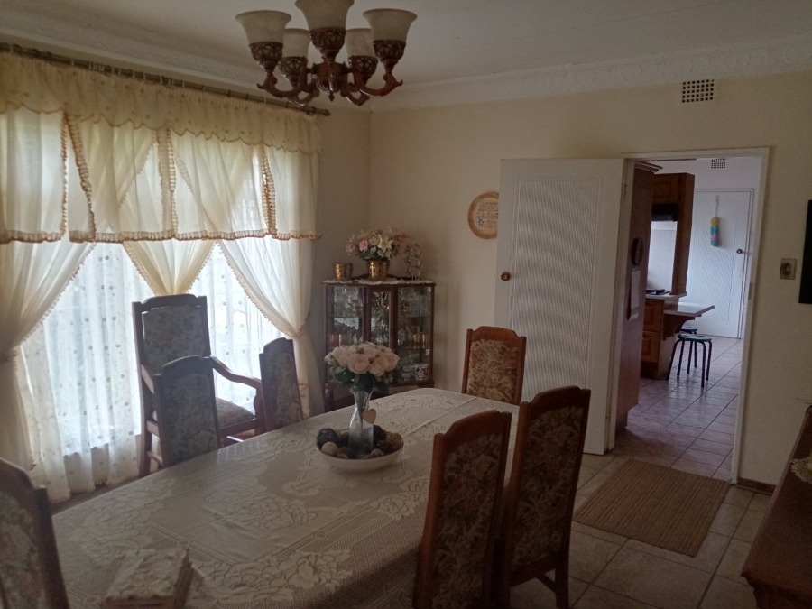 8 Bedroom Property for Sale in Roodewal Free State